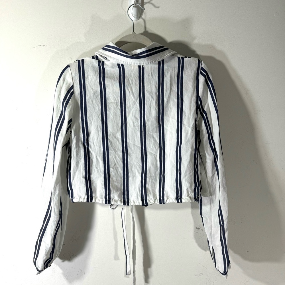 John Galt Cropped striped blouse top 2/$35 - Picture 5 of 10